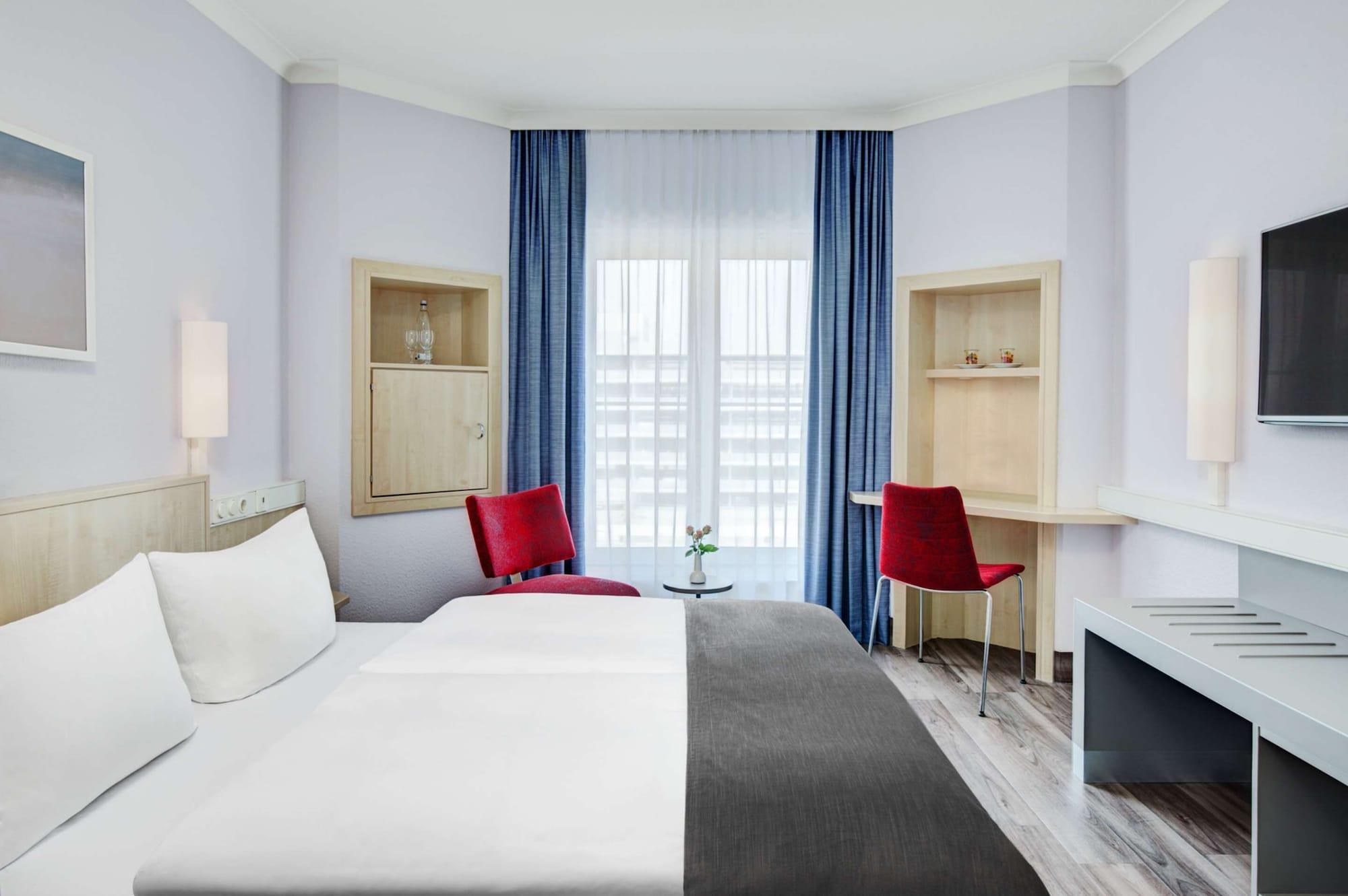 Intercityhotel Росток Екстериор снимка