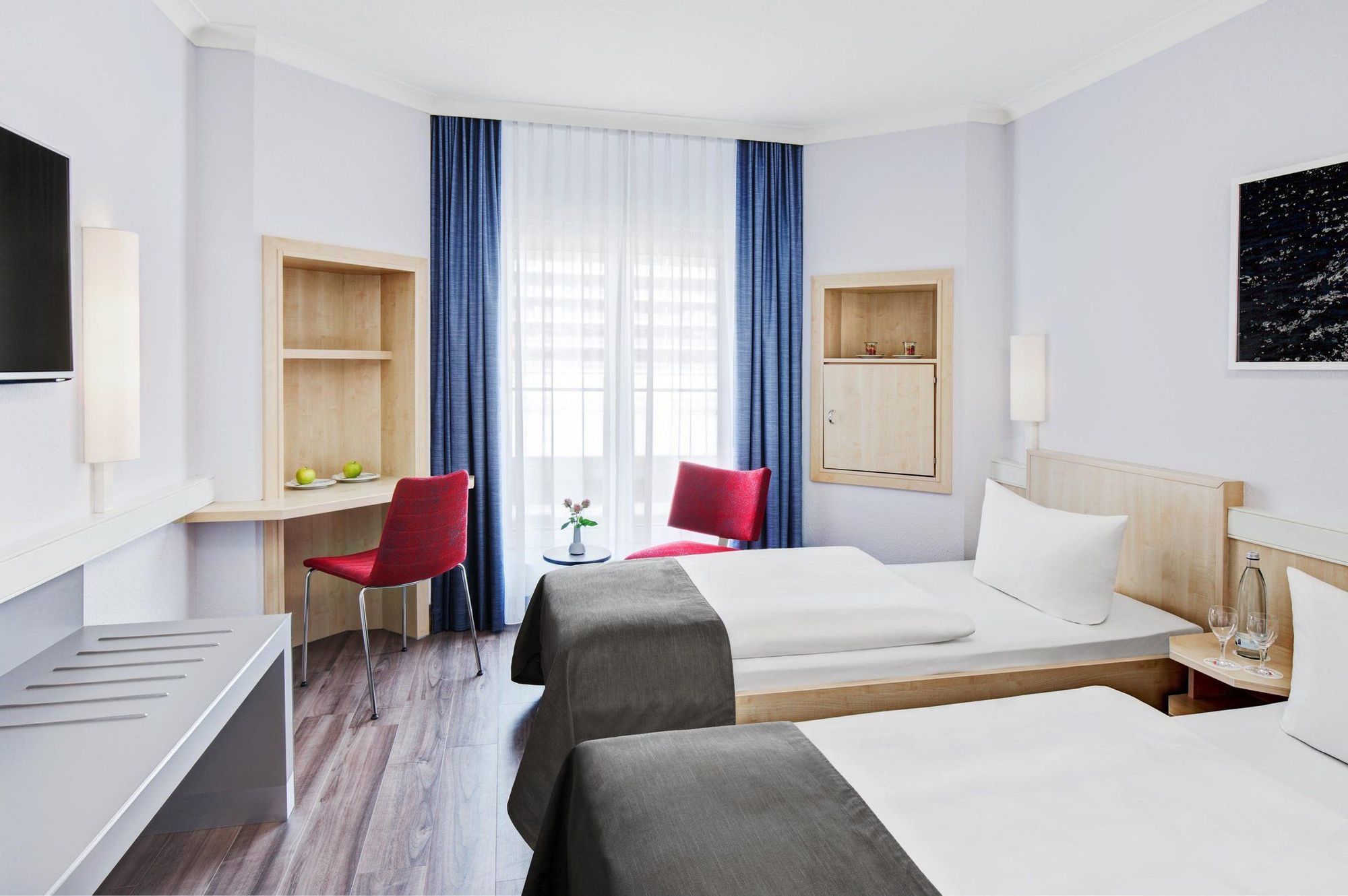 Intercityhotel Росток Екстериор снимка