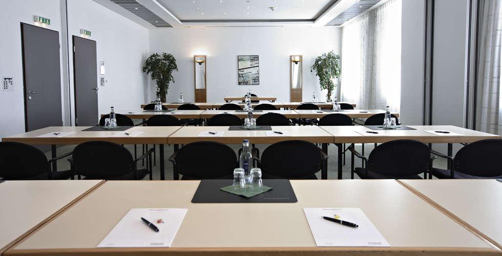 Intercityhotel Росток Екстериор снимка