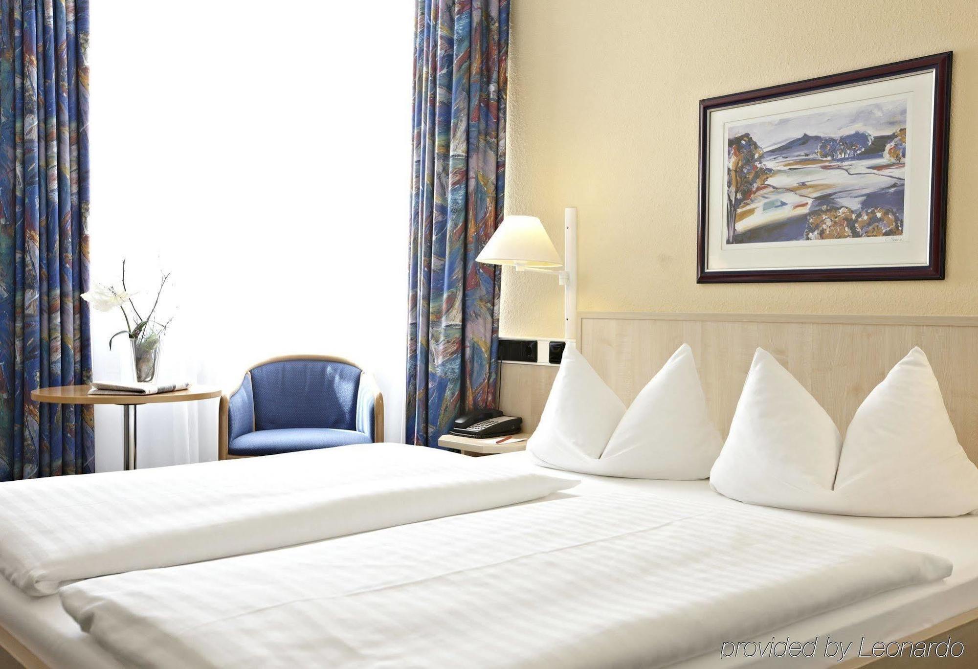 Intercityhotel Росток Екстериор снимка