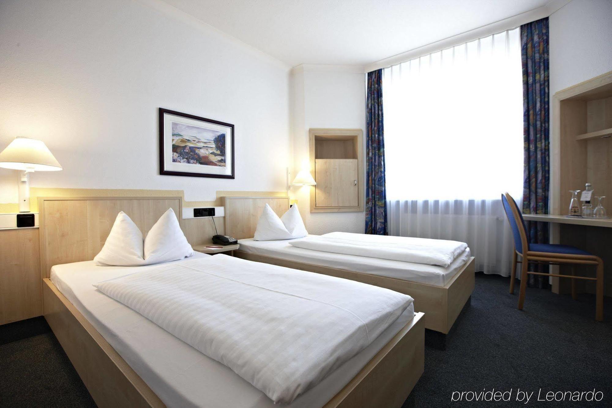 Intercityhotel Росток Екстериор снимка