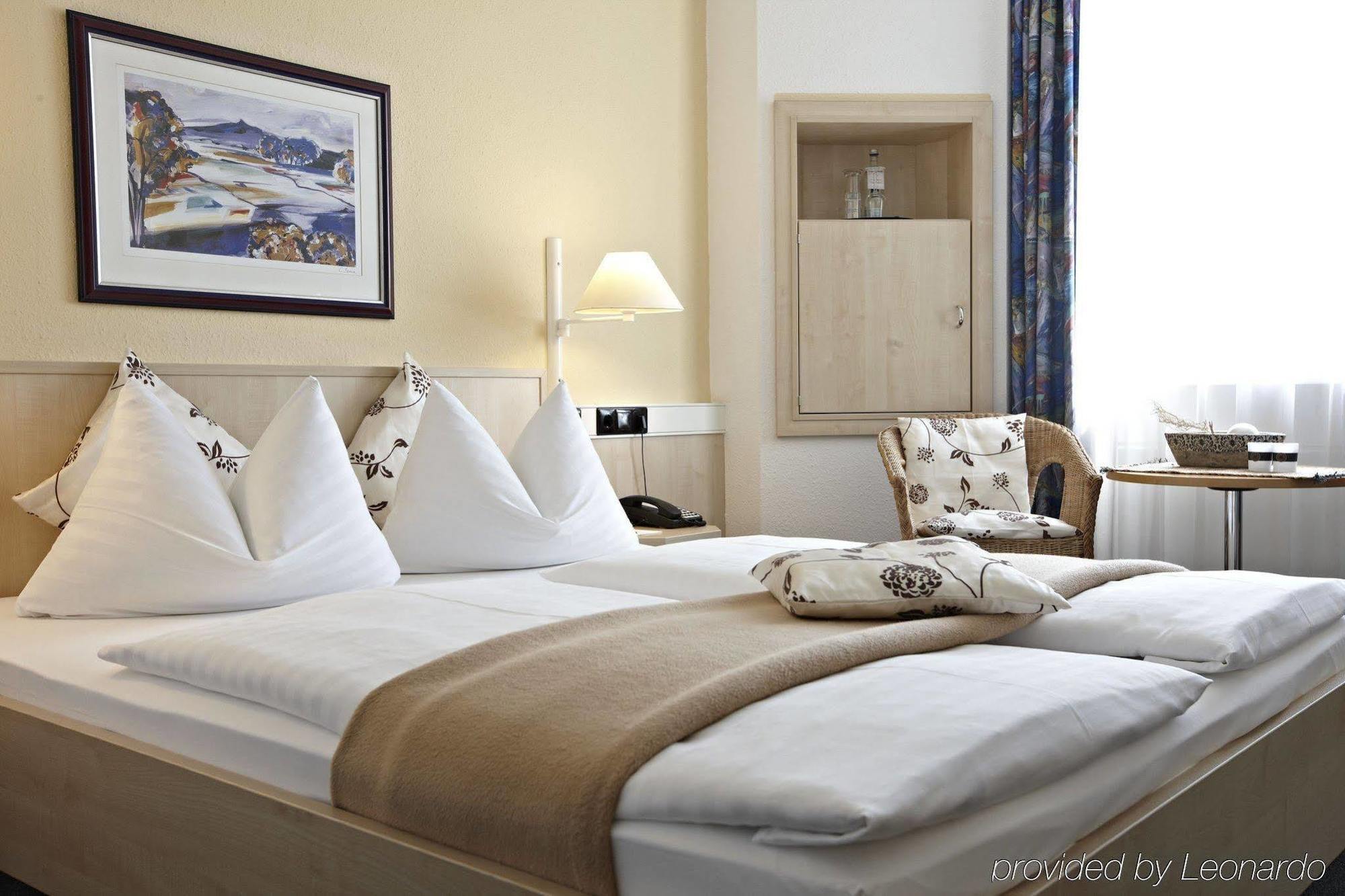 Intercityhotel Росток Екстериор снимка
