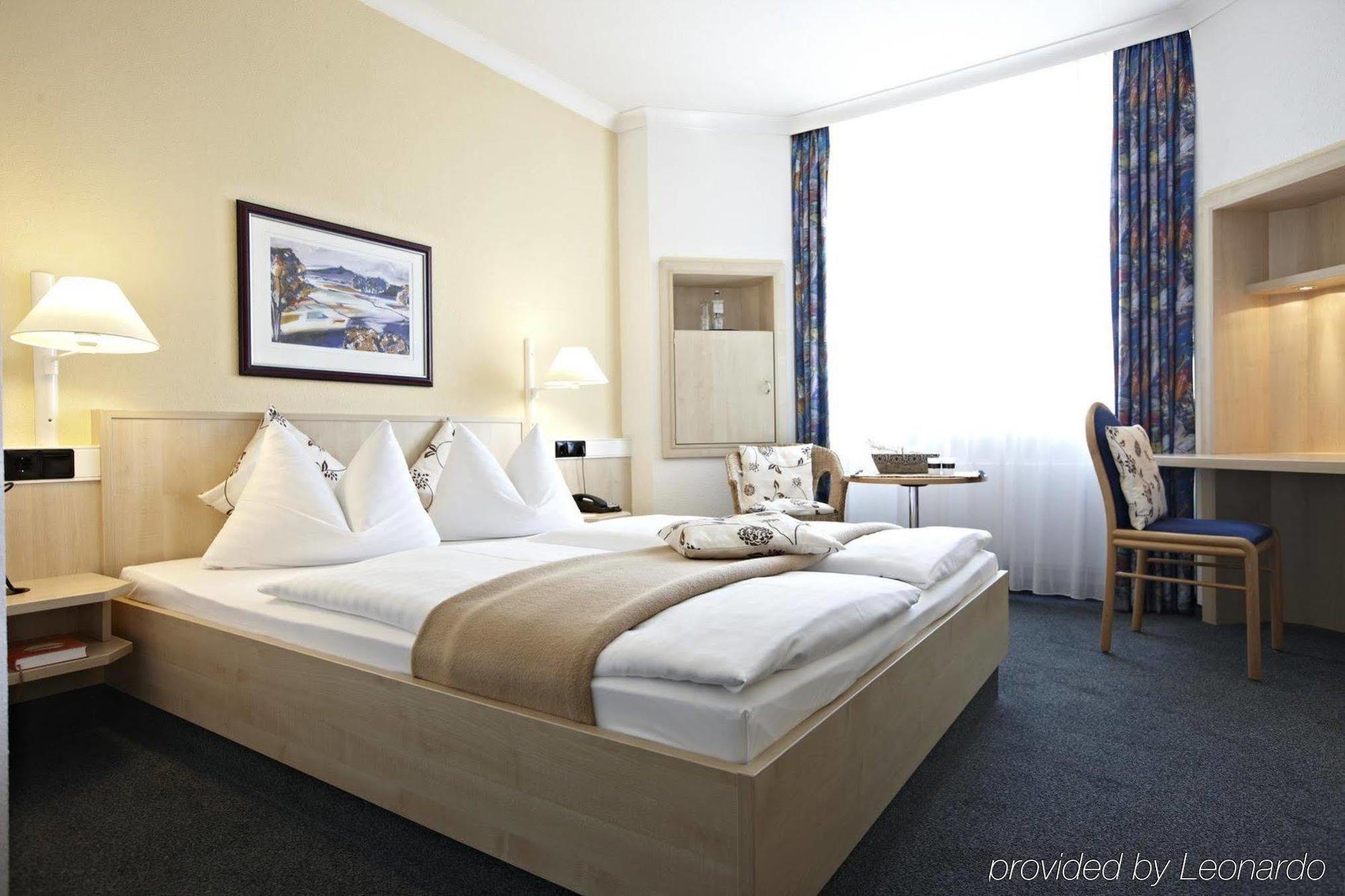 Intercityhotel Росток Екстериор снимка