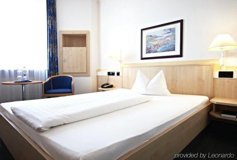 Intercityhotel Росток Екстериор снимка