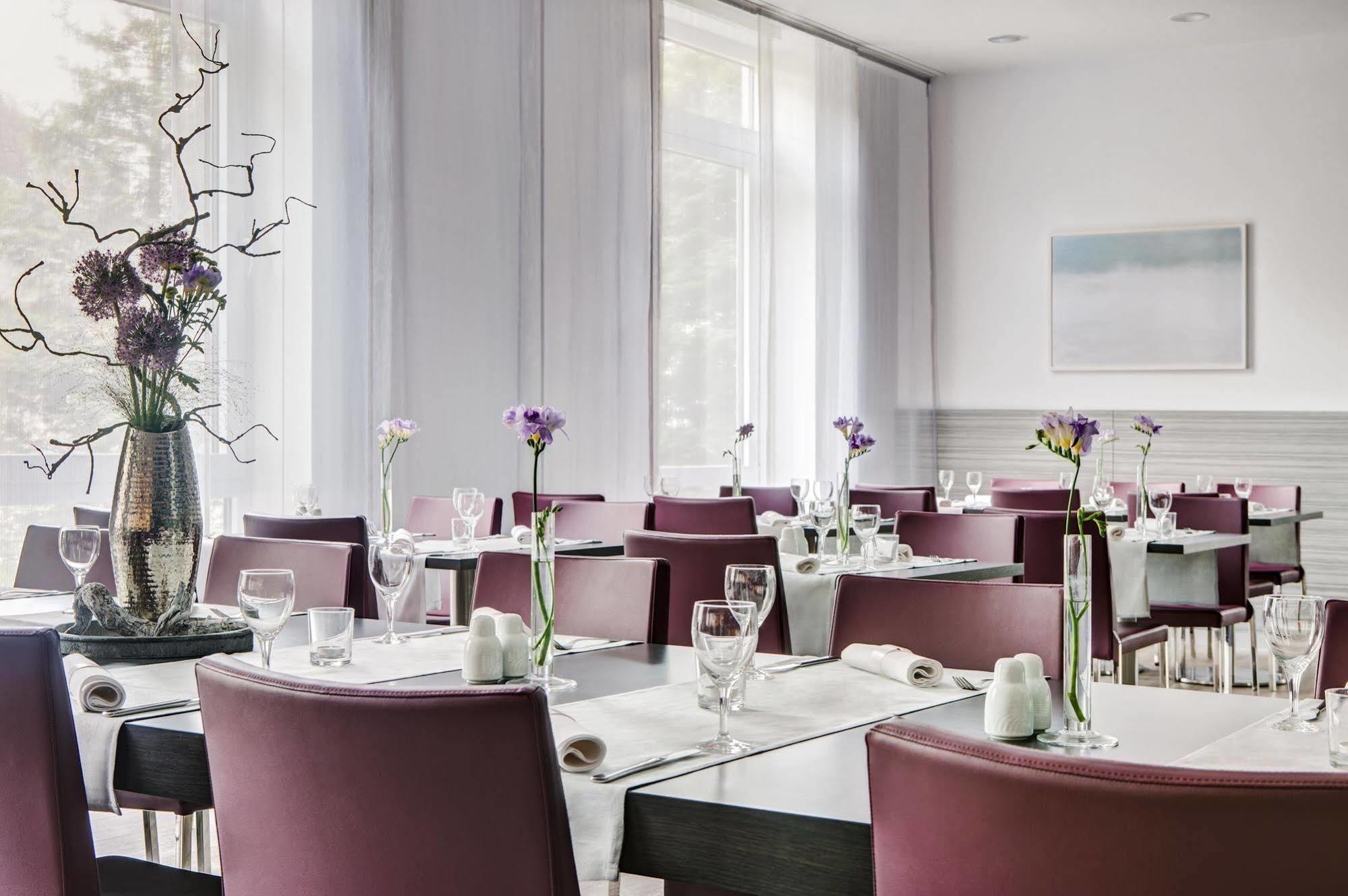 Intercityhotel Росток Екстериор снимка